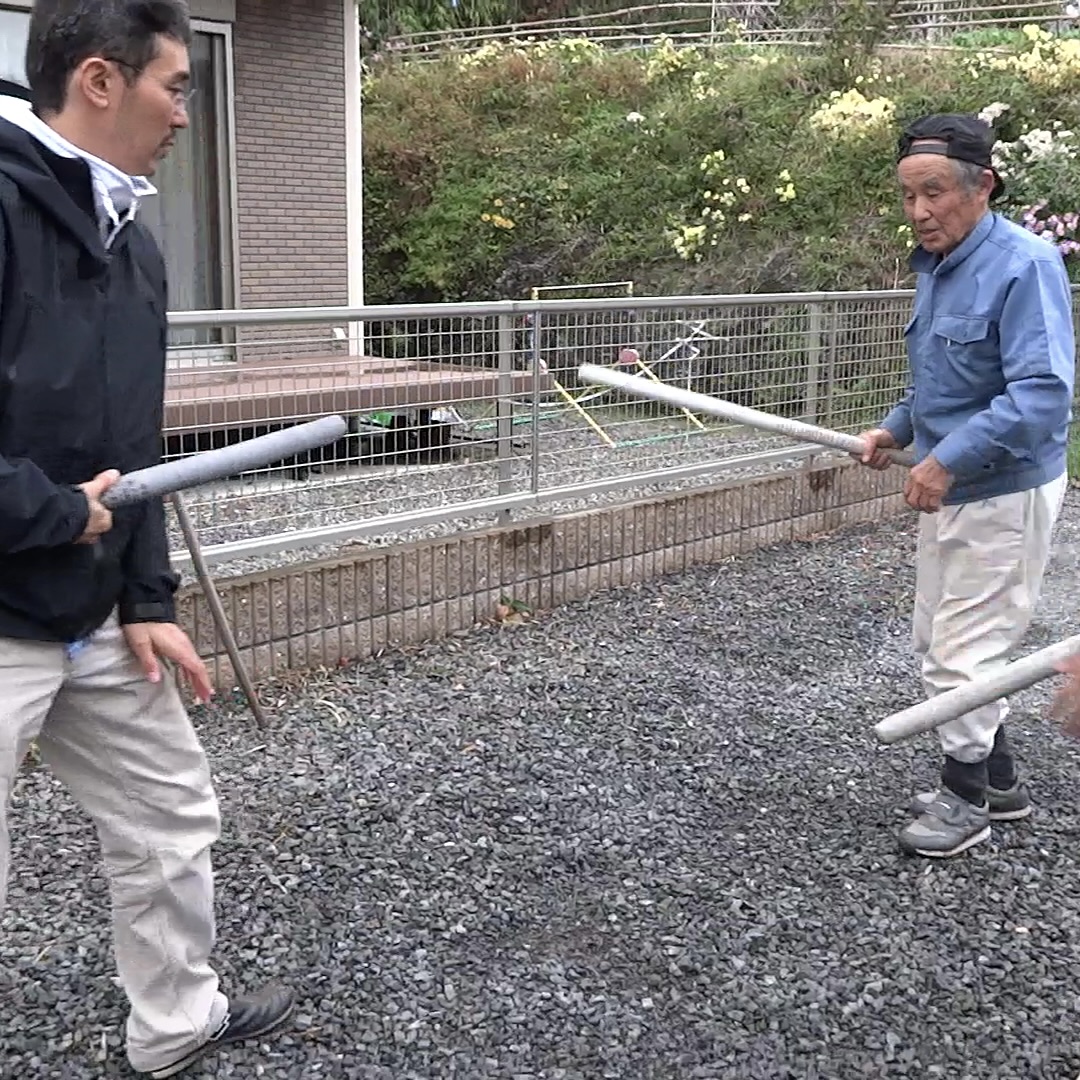 Yamamoto Atsushi practicing outdoors at Gokasho